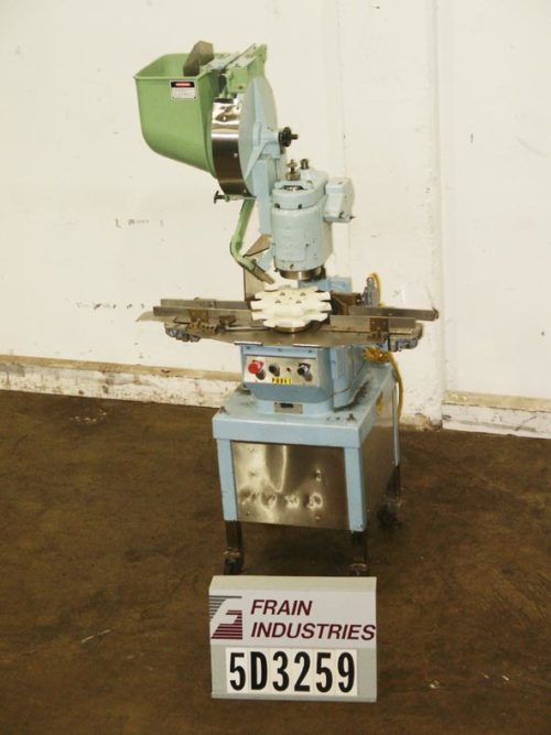 Photo of West Capper Aluminum PW500F automatic aluminum capper capable of up to 120 bottles per minute