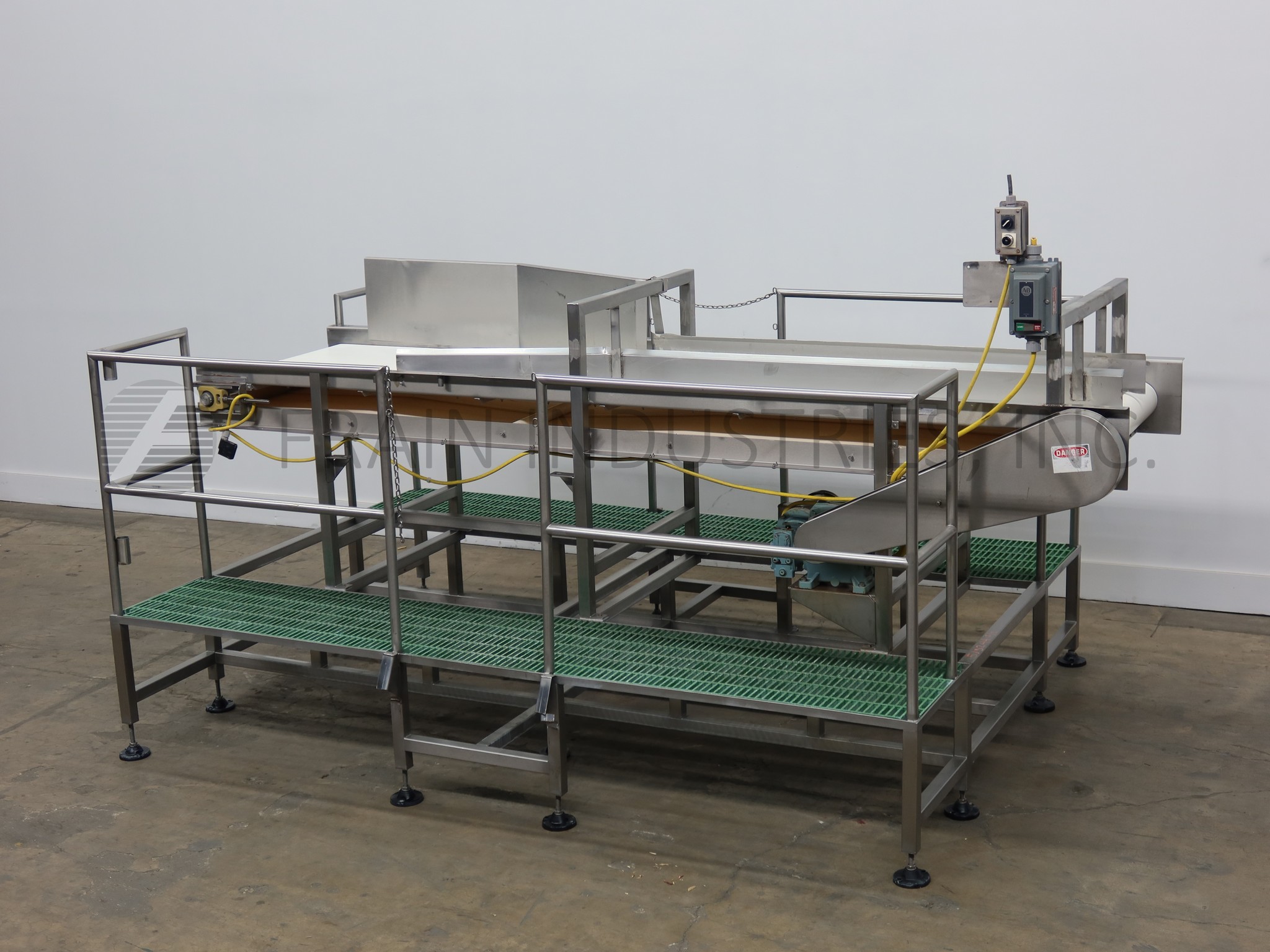 CMI Equipment & Engineering Co Conveyor Belt M1-3.9 for Sale 5J3244